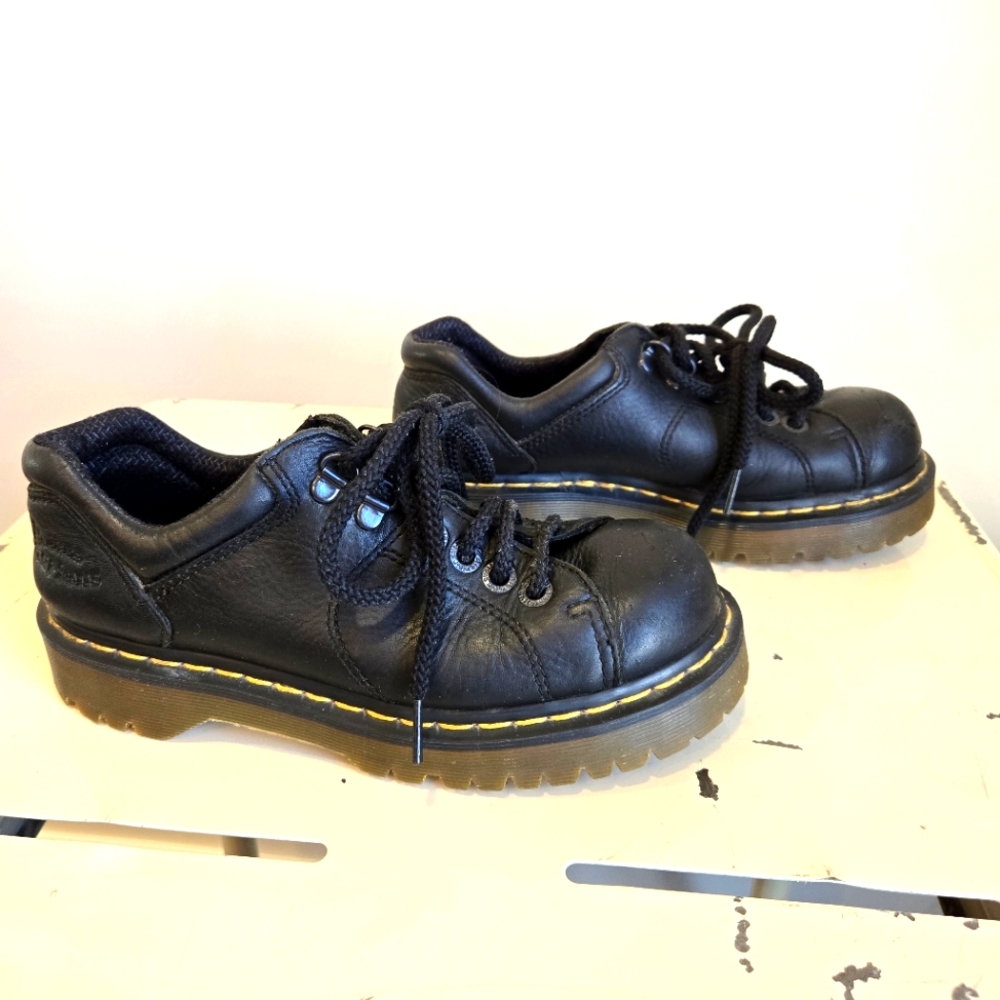 Vintage Doc Martens Airwair 10940 Chunky Black Lug Sole Black Shoes sz 6M/7W